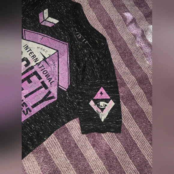 Graphic Society Artist Series Tee - Picture 2 of 4